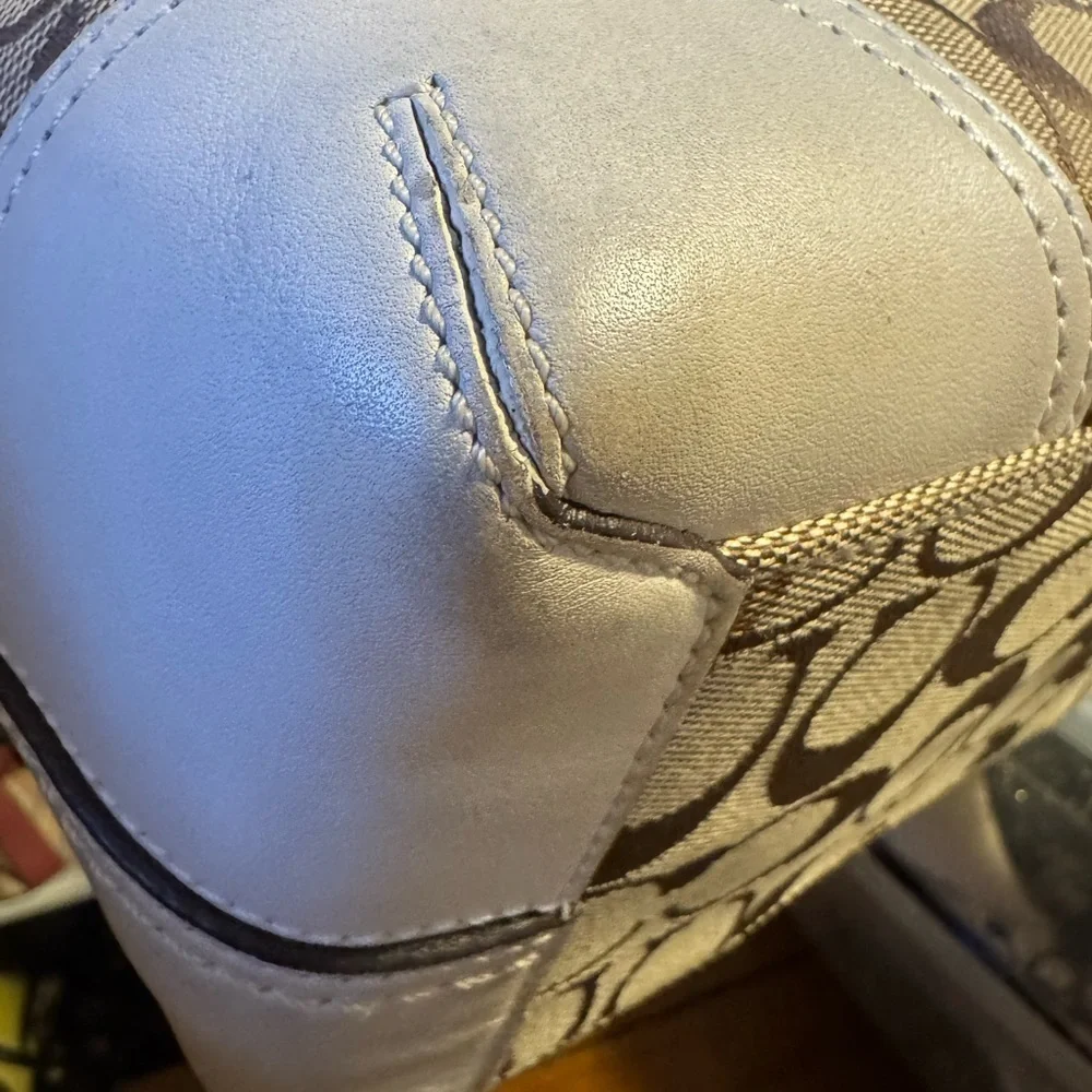 Coach Bag - Picture 5 of 6